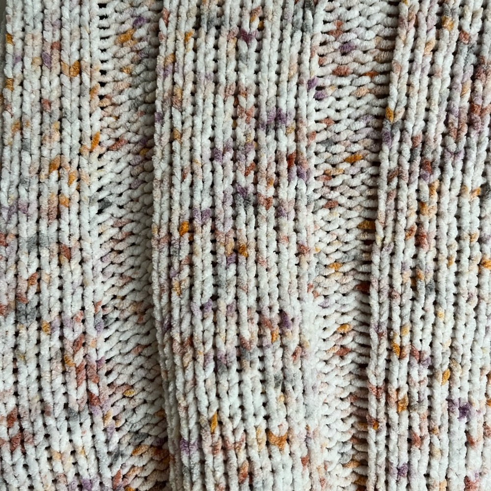 Cropped sweater - Picture 2 of 3